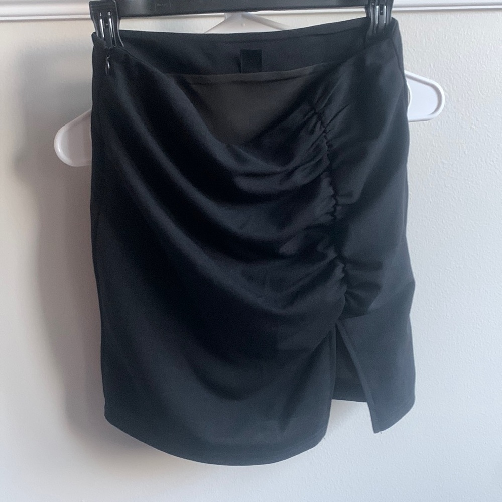 NEVER WARN Mini skirt